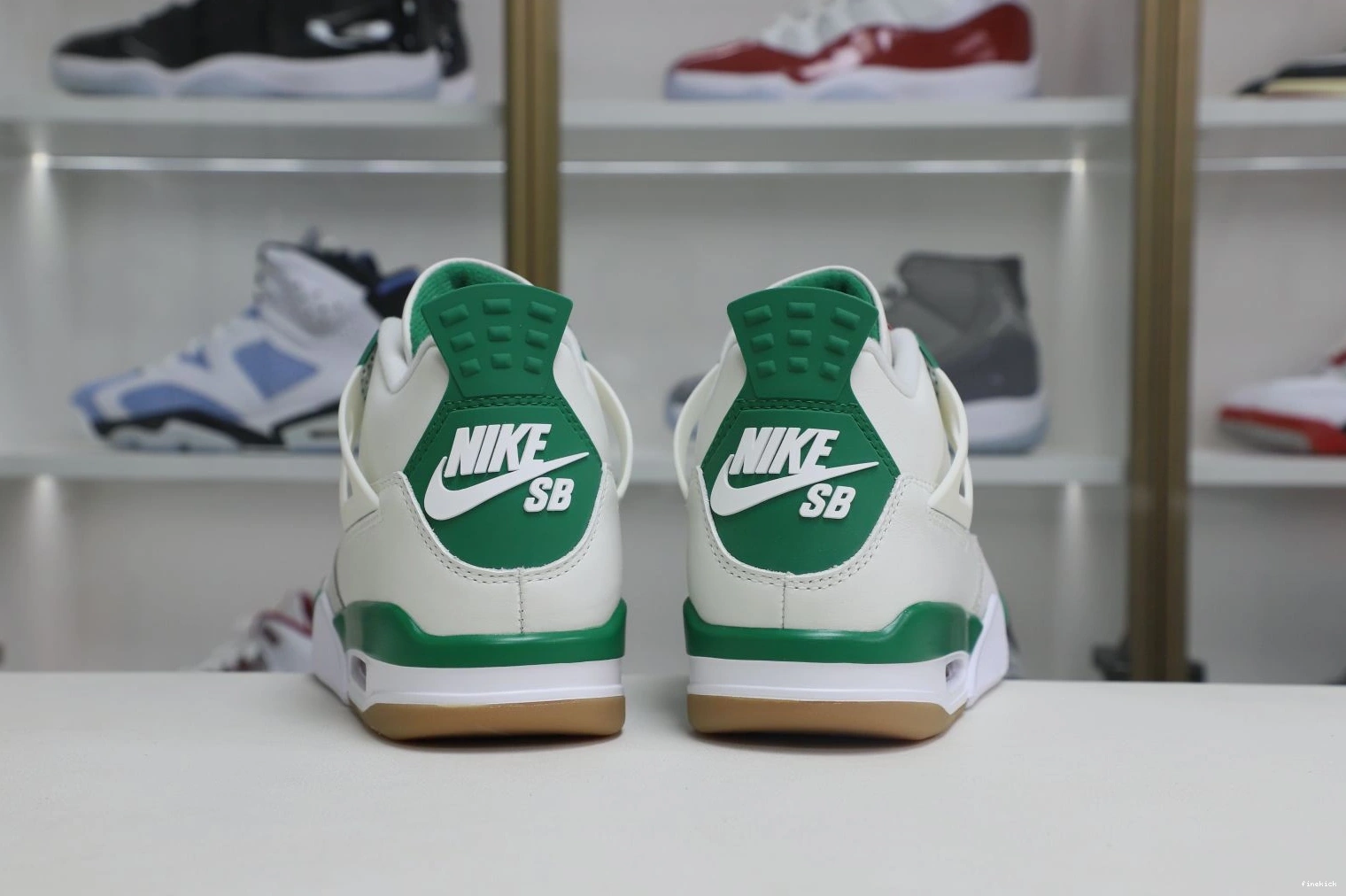 'PINE GREEN' RETRO SB NIKE X JORDAN 4 AIR 0224